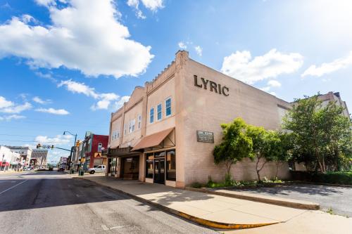 Exterior view of Lyric Square building