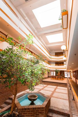 Interior atrium of Lyric Square